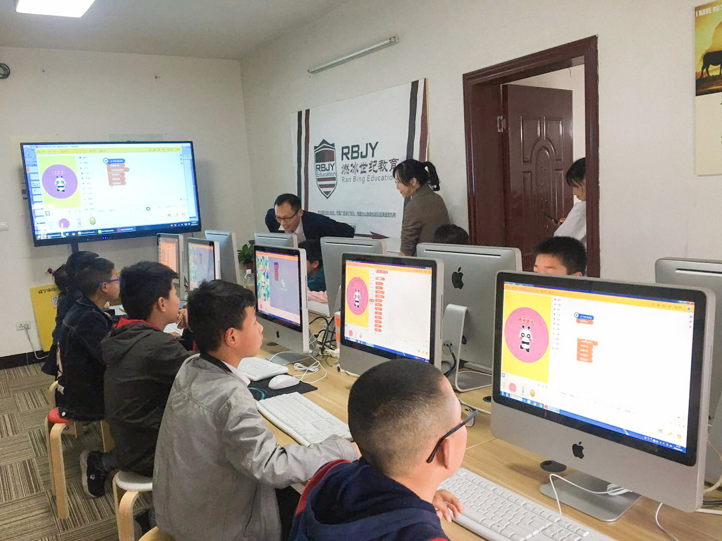 苹果AppStore放行AI氛围编程应用Replit时隔4个月更新(图1)