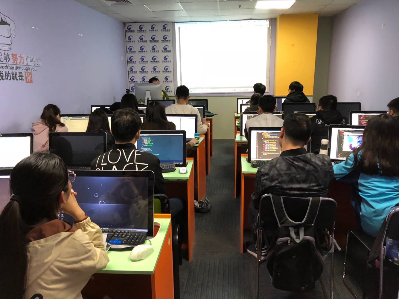 数字健康鸿沟:全球背景下的远程医疗公平——一项包含以色列案例研究的叙述性综述(图1)