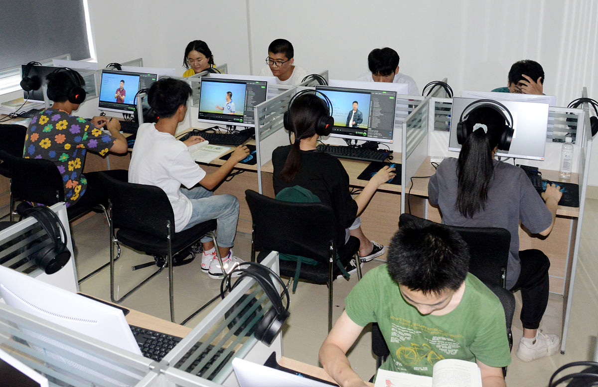 国内十大成人编程培训机构哪家靠谱？(图1)